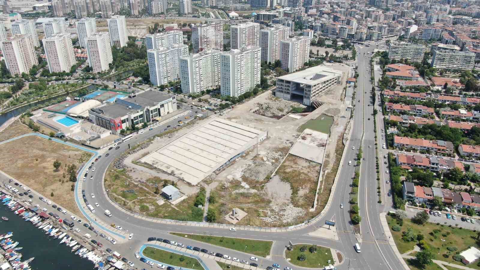 Ödüllü projesi ’Opera İzmir’ 5 yıldır bitirilemedi