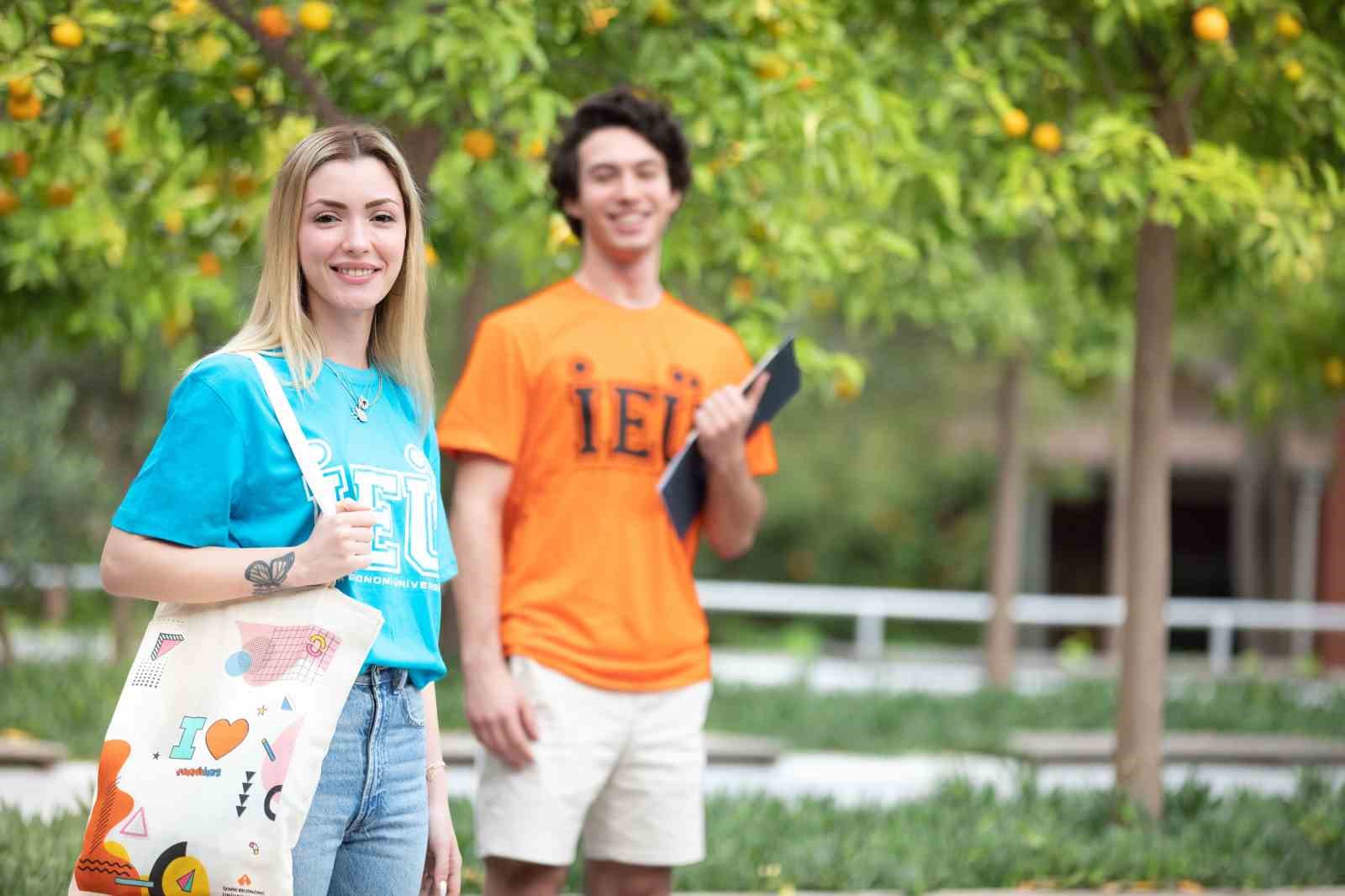 Öğrenciler memnun, İzmir Ekonomi zirvede