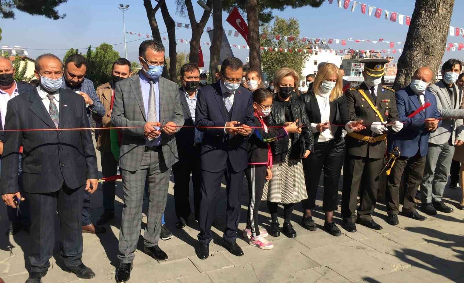 Öğrencilerin çalışmaları sergilendi