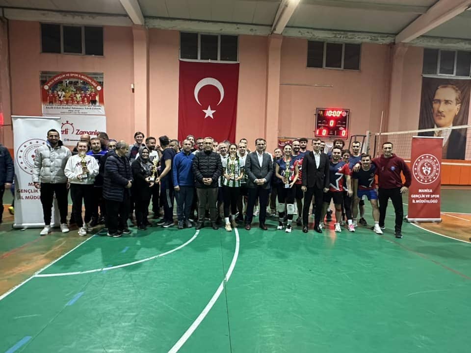 Öğretmenler Günü Voleybol Turnuvası’nın şampiyonu belli oldu