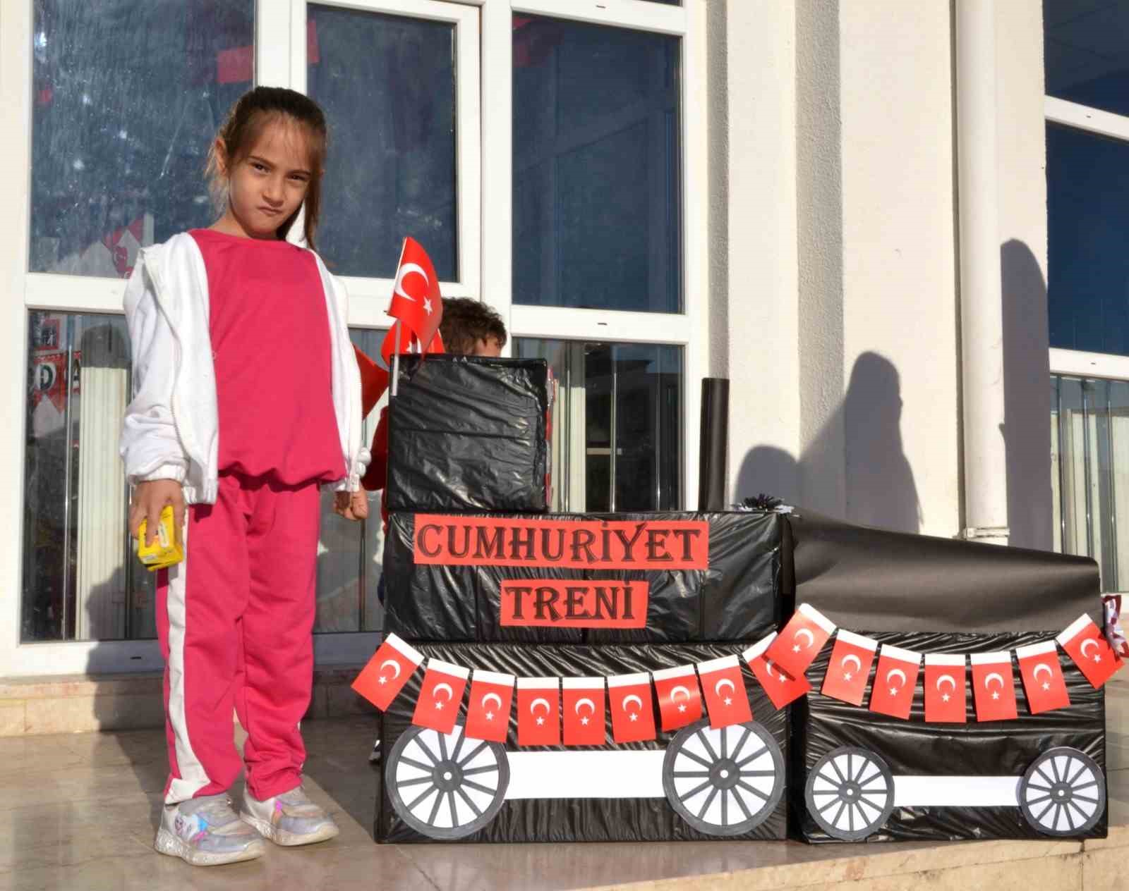 Okullarda cumhuriyet coşkusu