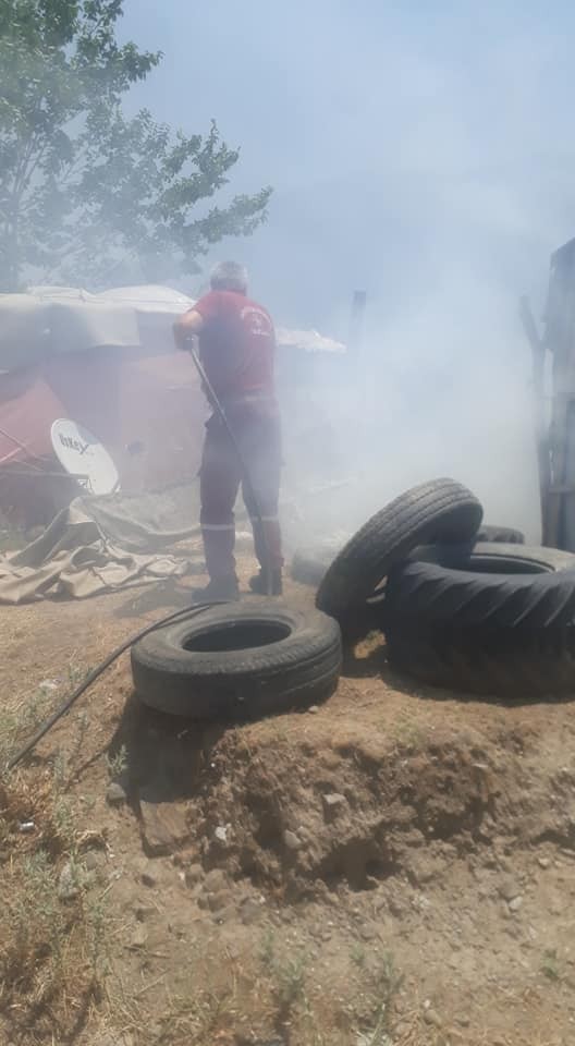 Ormancılar sadece alevlere değil yüreklere de su serpti