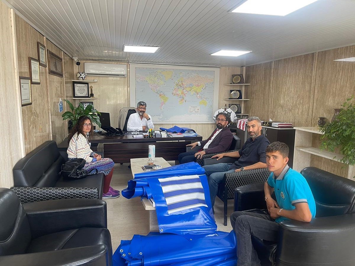 Özel öğrencilerin ürettiği önlükler Cemar’a teslim edildi