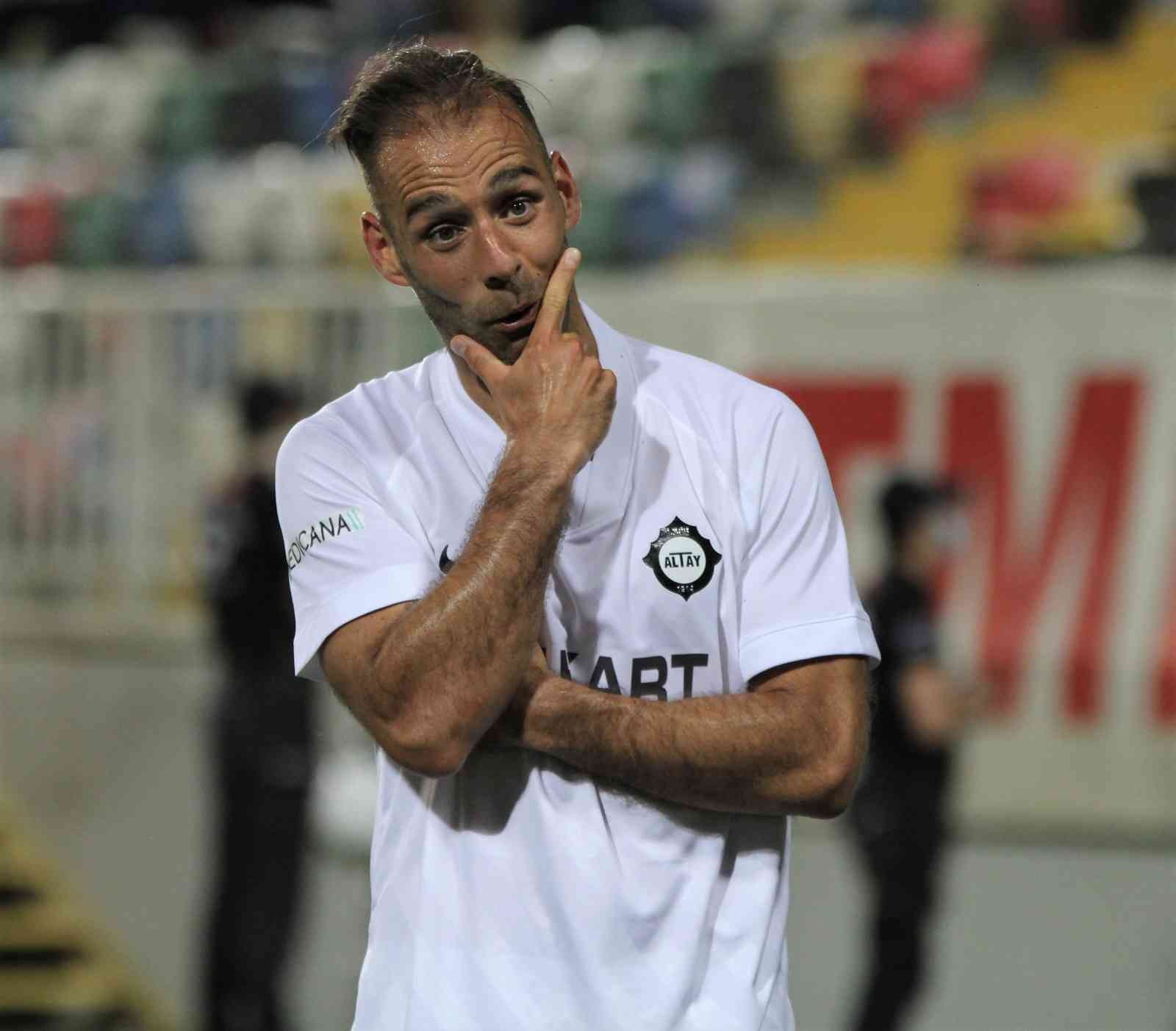 Paixao, Altay’da devam etme kararı aldı