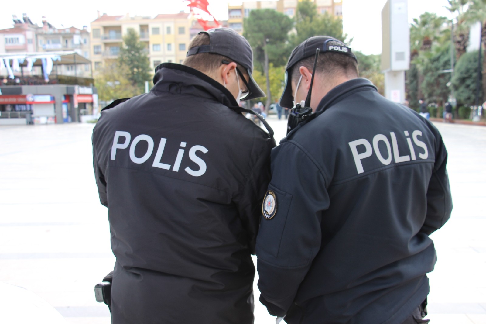 Polis her yerde hastaneden kaçan Korona virüslü hastayı arıyor