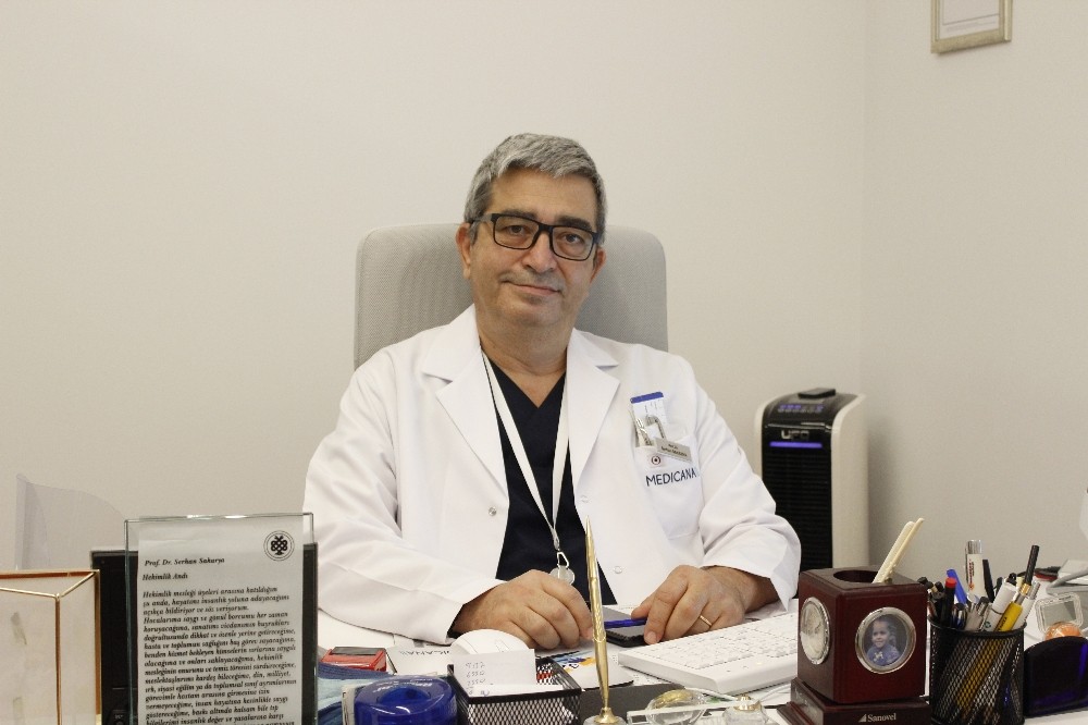 Prof. Dr. Sakarya’dan korona virüste mutasyon uyarısı