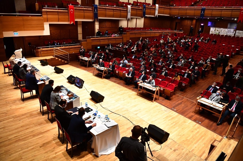 Riskli yapılar için ilk düzenleme Bayraklı’dan