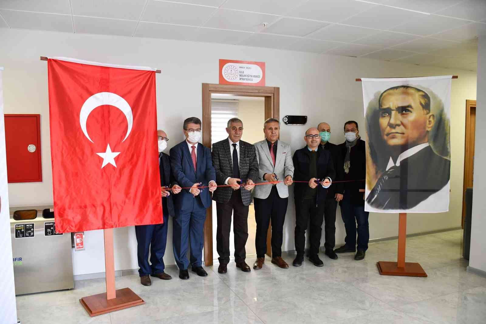 Salihli OSB’de Mesleki Eğitim Merkezi bürosu açıldı