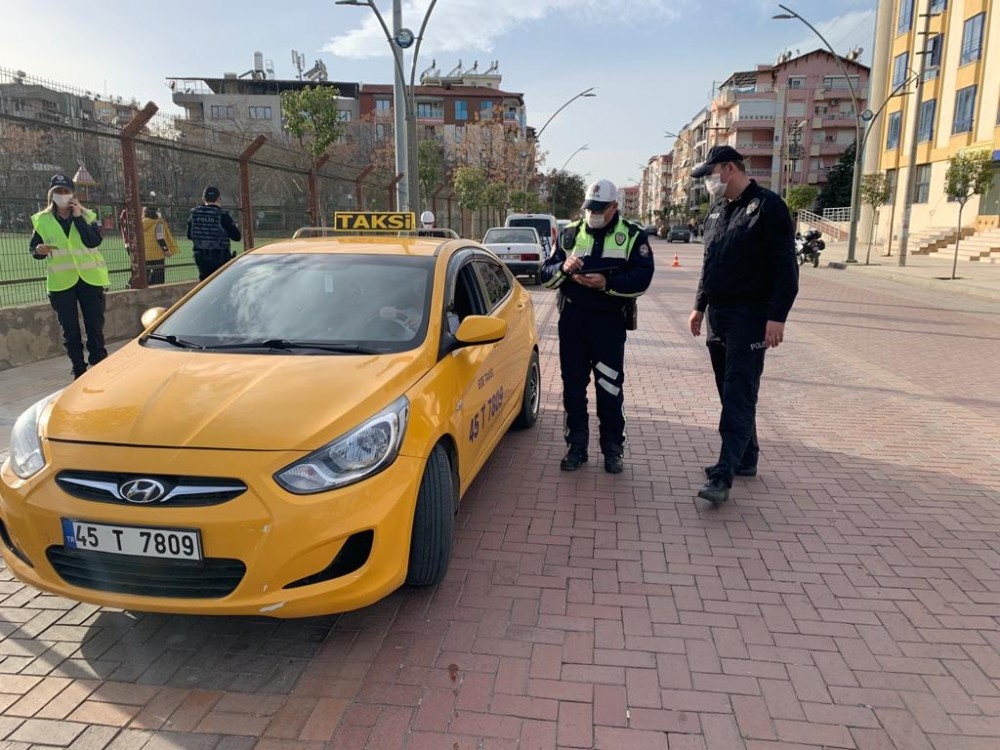 Salihli’de motosiklet ve traktör denetimi