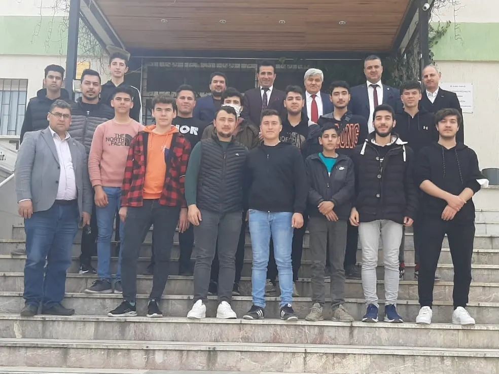 Salihli’de müftülük, öğrencileri ödüllendirdi