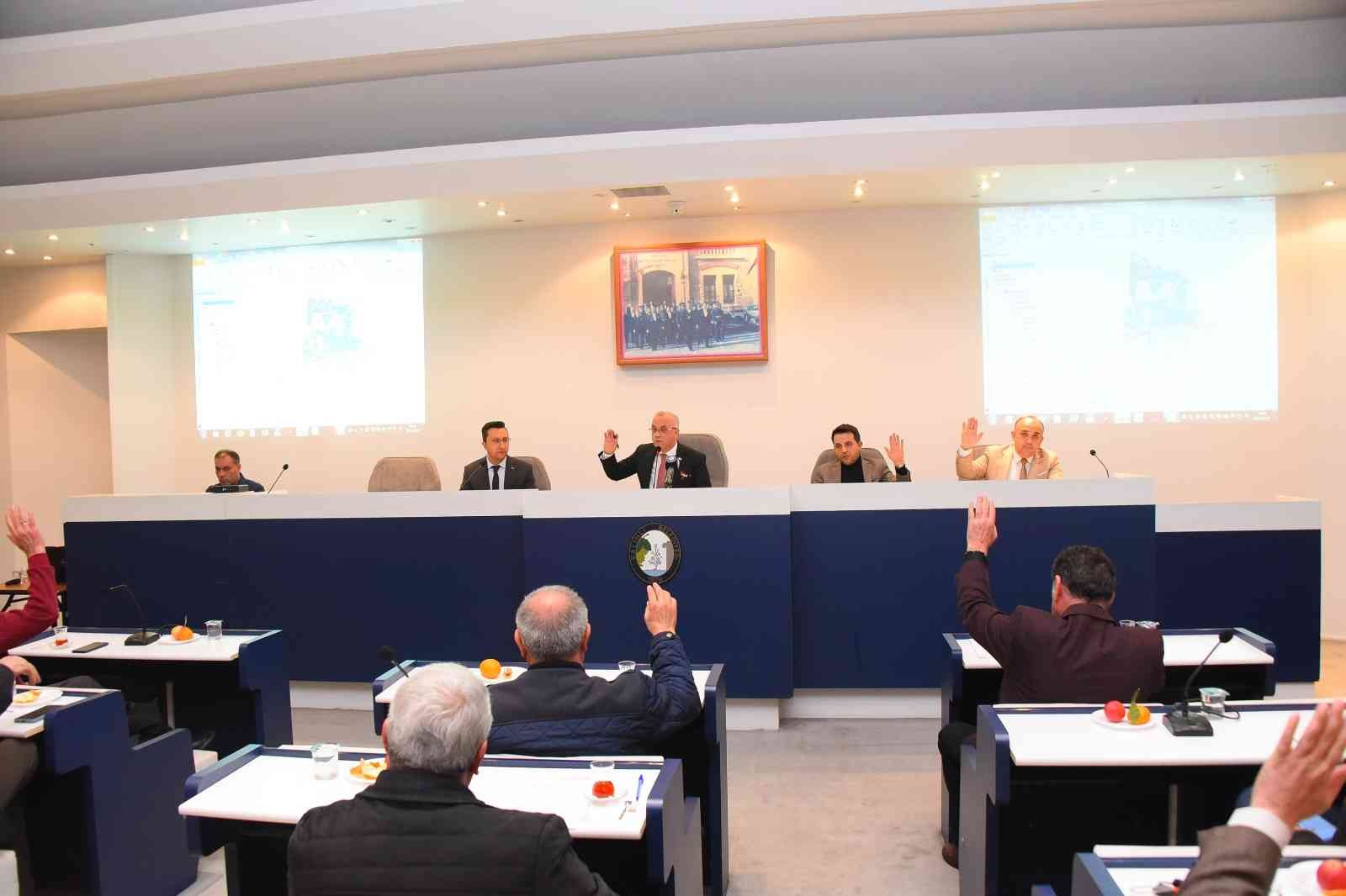 Salihli’de yılın son meclis toplantısı yapıldı