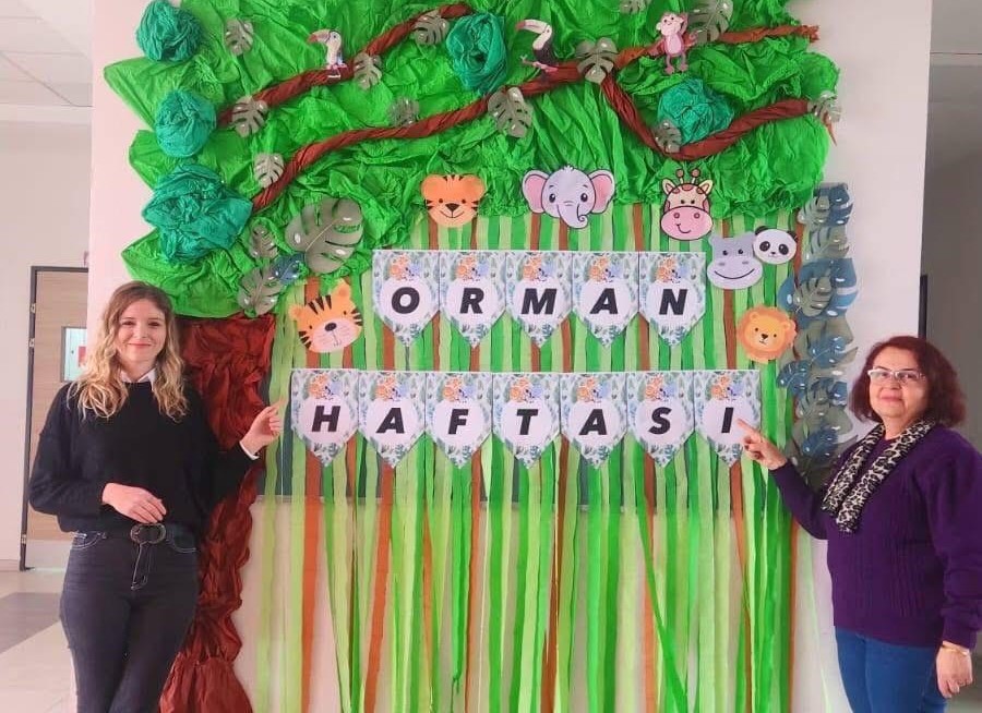 Sarıgöl’de Orman Haftası Panosu büyük ilgi gördü