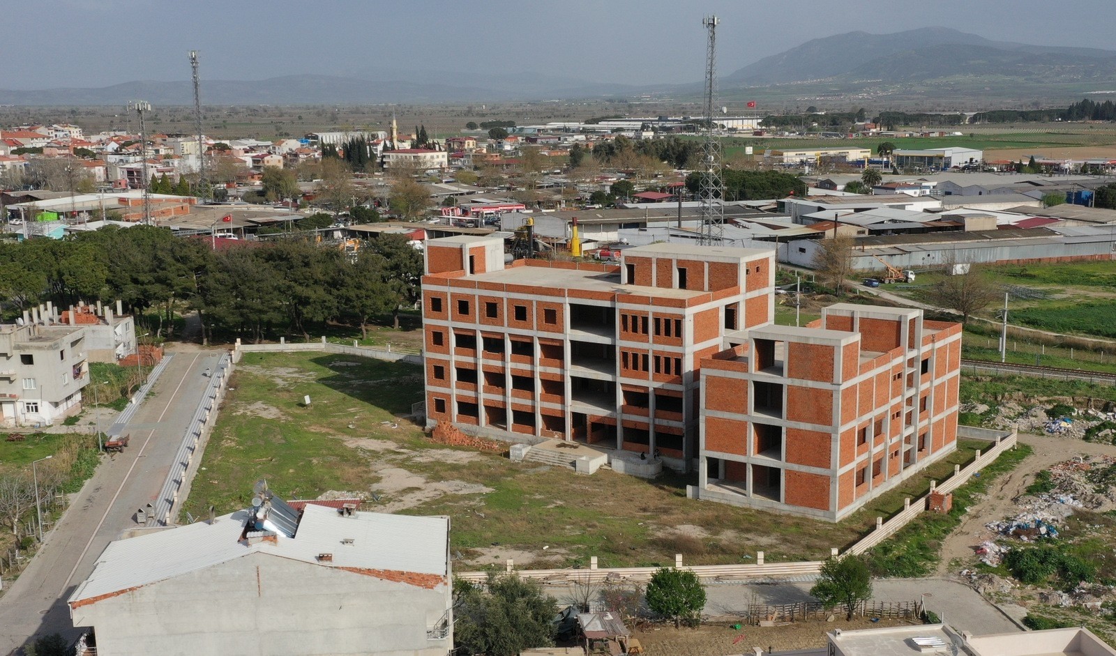 Saruhanlı’da dev yatırımlar hayata geçiyor