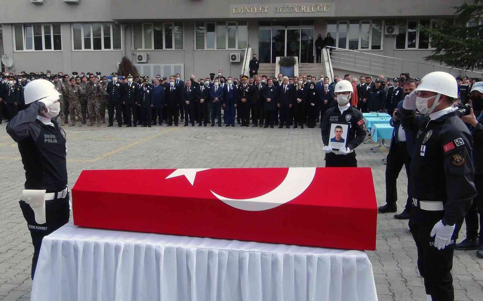 Şehit polis için Muğla Emniyetinde tören