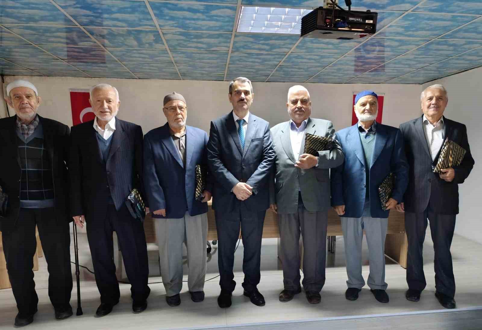 Selendi’de emekli imamlar unutulmadı