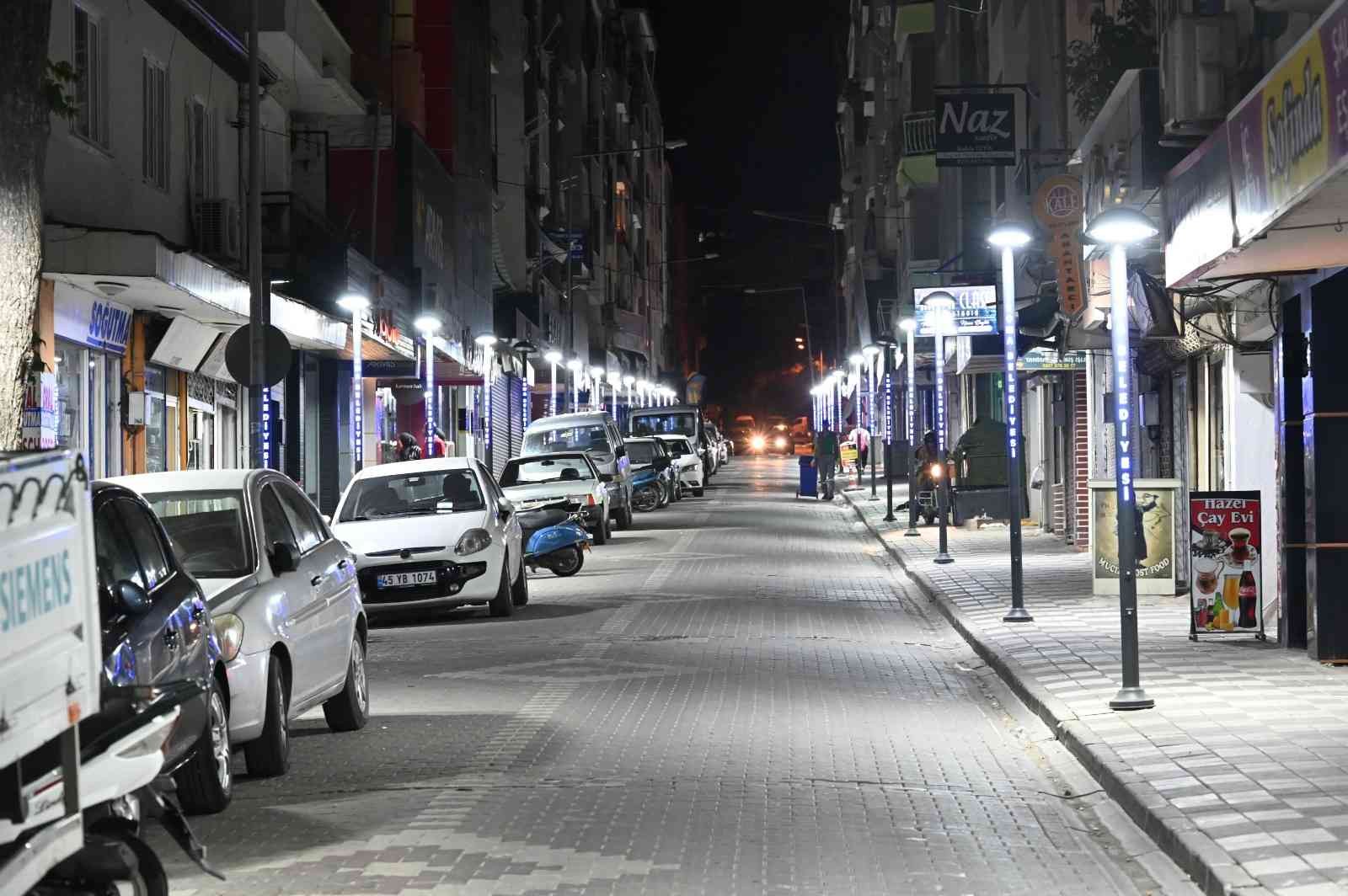 Soma’nın cadde ve sokakları ışıl ışıl oldu