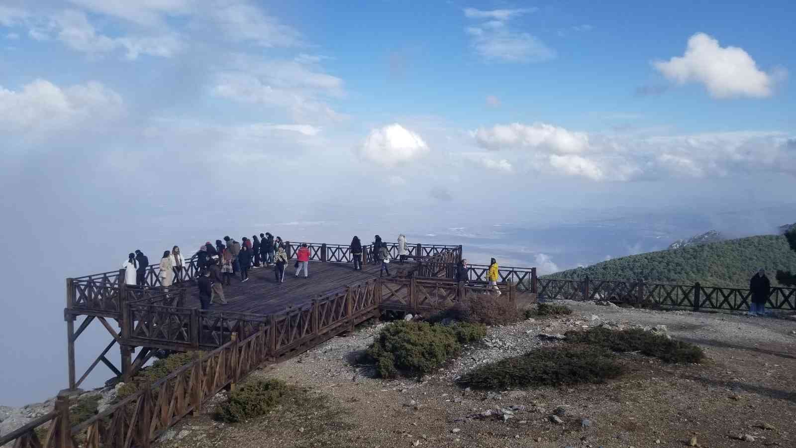 Spil Milli Parkı’nda sınav yorgunluğunu attılar