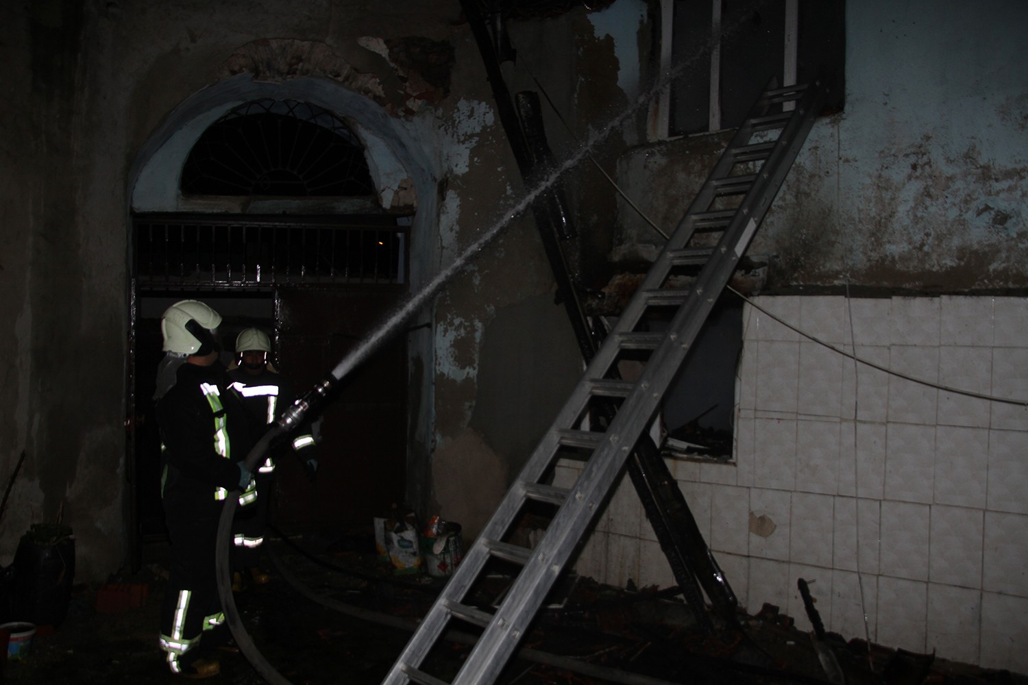 Tarihi sokak, 8 yıl sonra tekrar aynı kaderi yaşadı