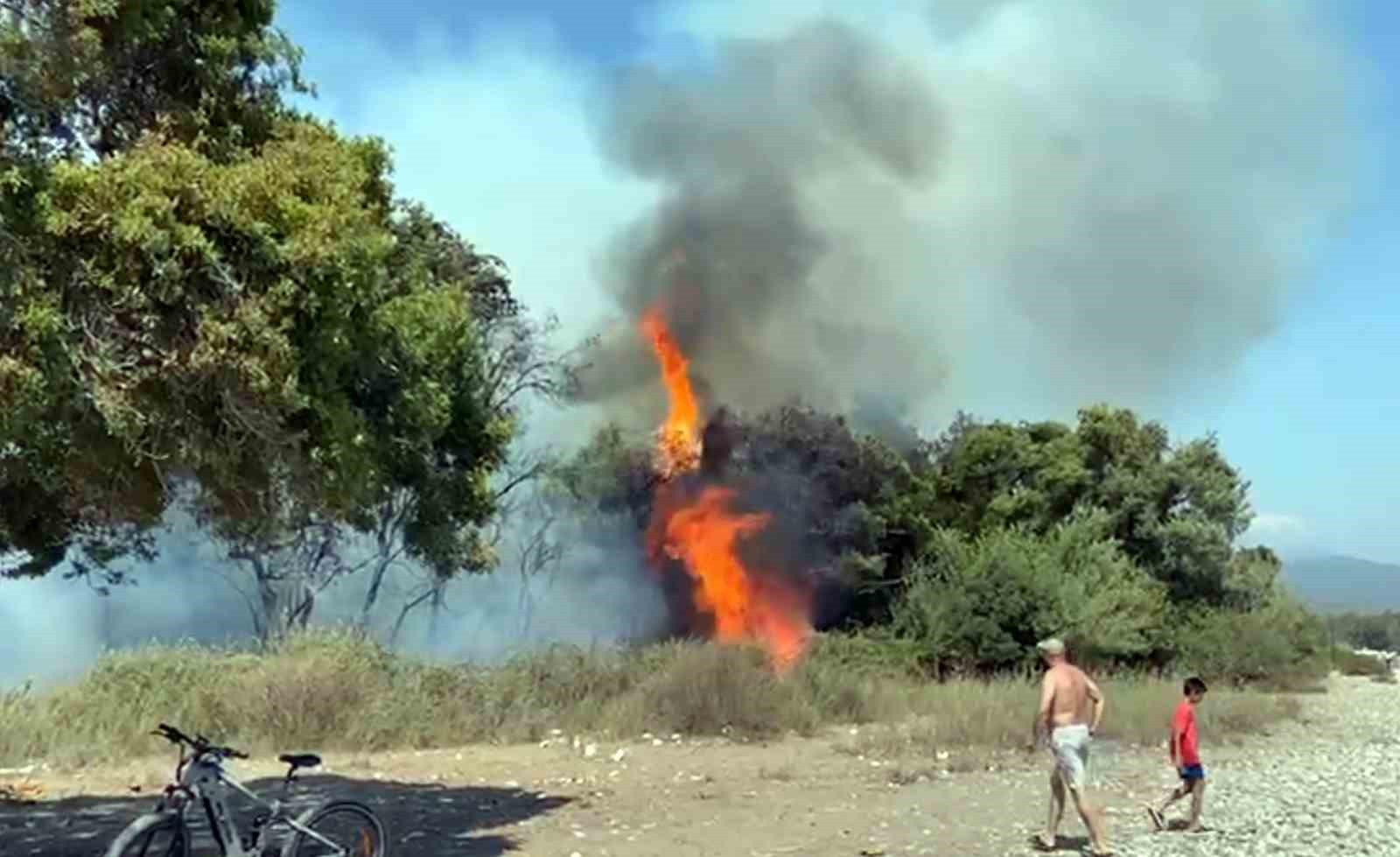 Tatilcilerden ‘Alev Savaşçıları’na alkışlı destek