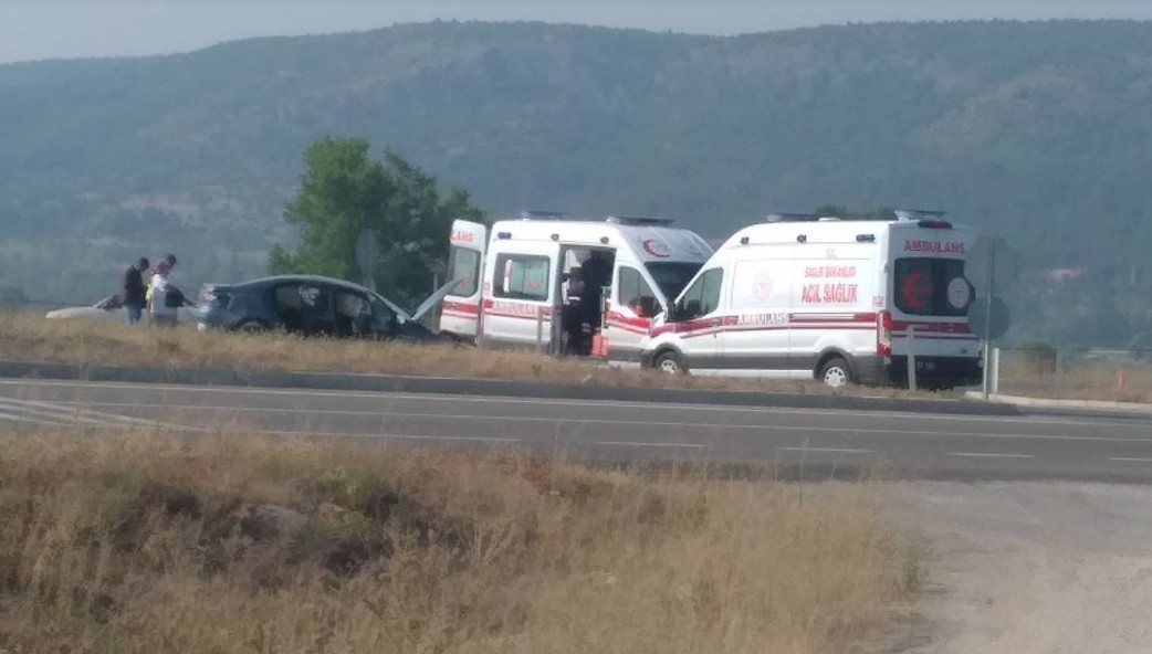 Tavşanlı’da trafik kazası: 5 yaralı