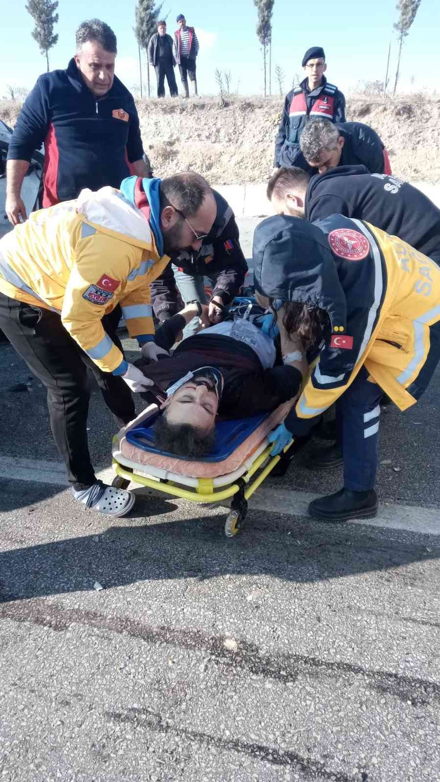 Tırla otomobilin çarpıştığı kazada 1 kişi öldü