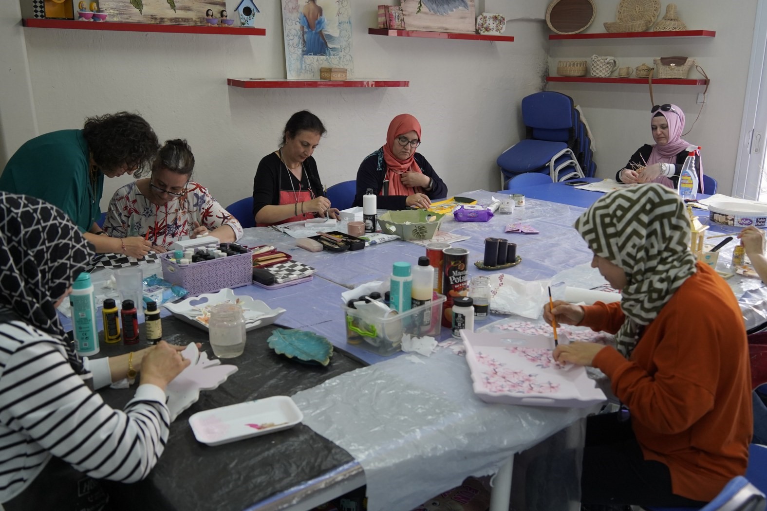 Topçuasım Hanımlar Lokali’nde kurslar sürüyor