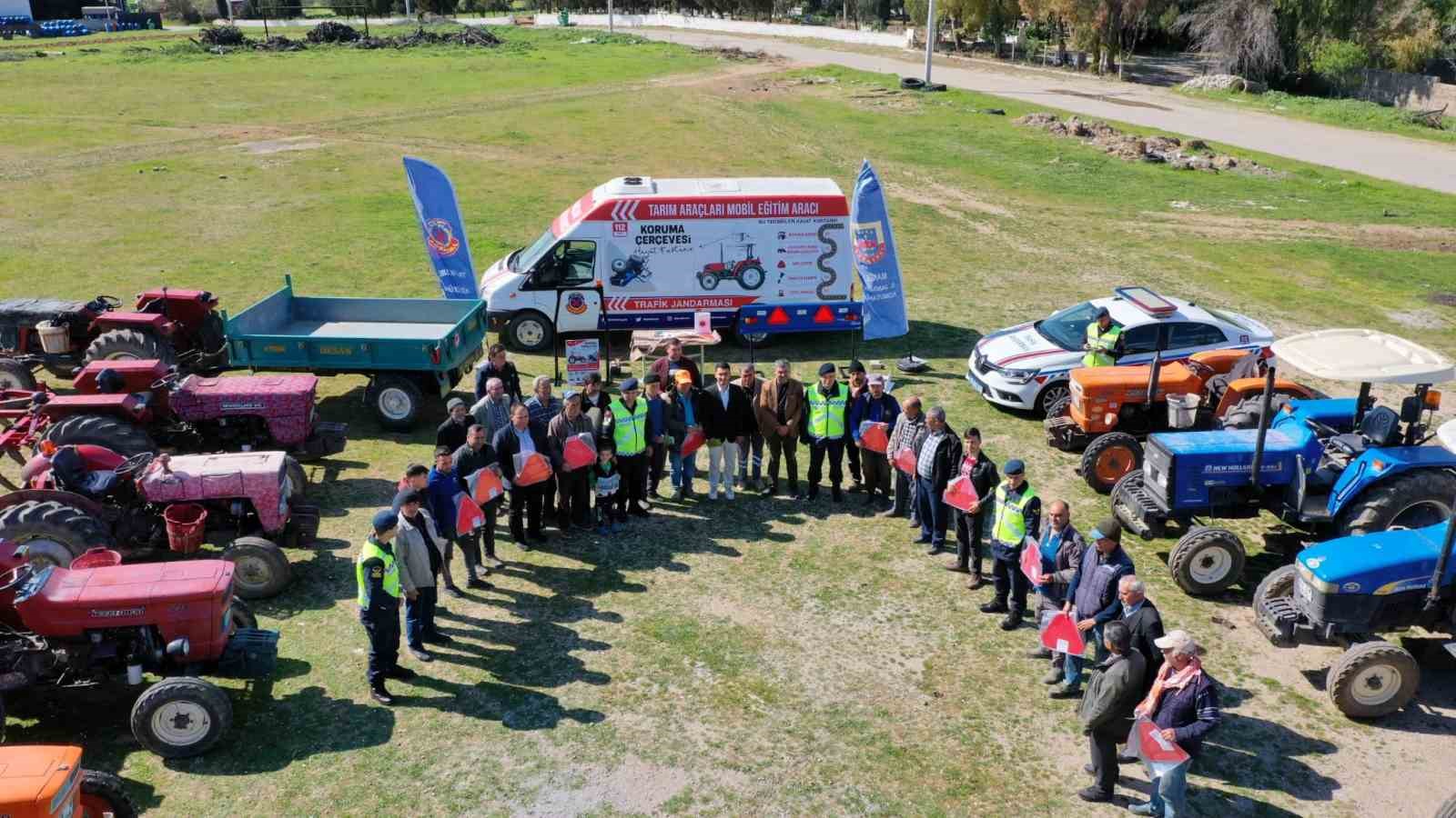 Turgutlu’da çiftçilere trafik semineri verildi