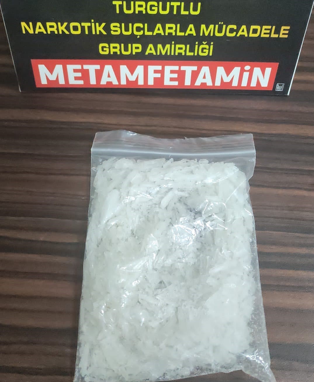 Turgutlu’da durdurulan otomobilden metamfetamin çıktı