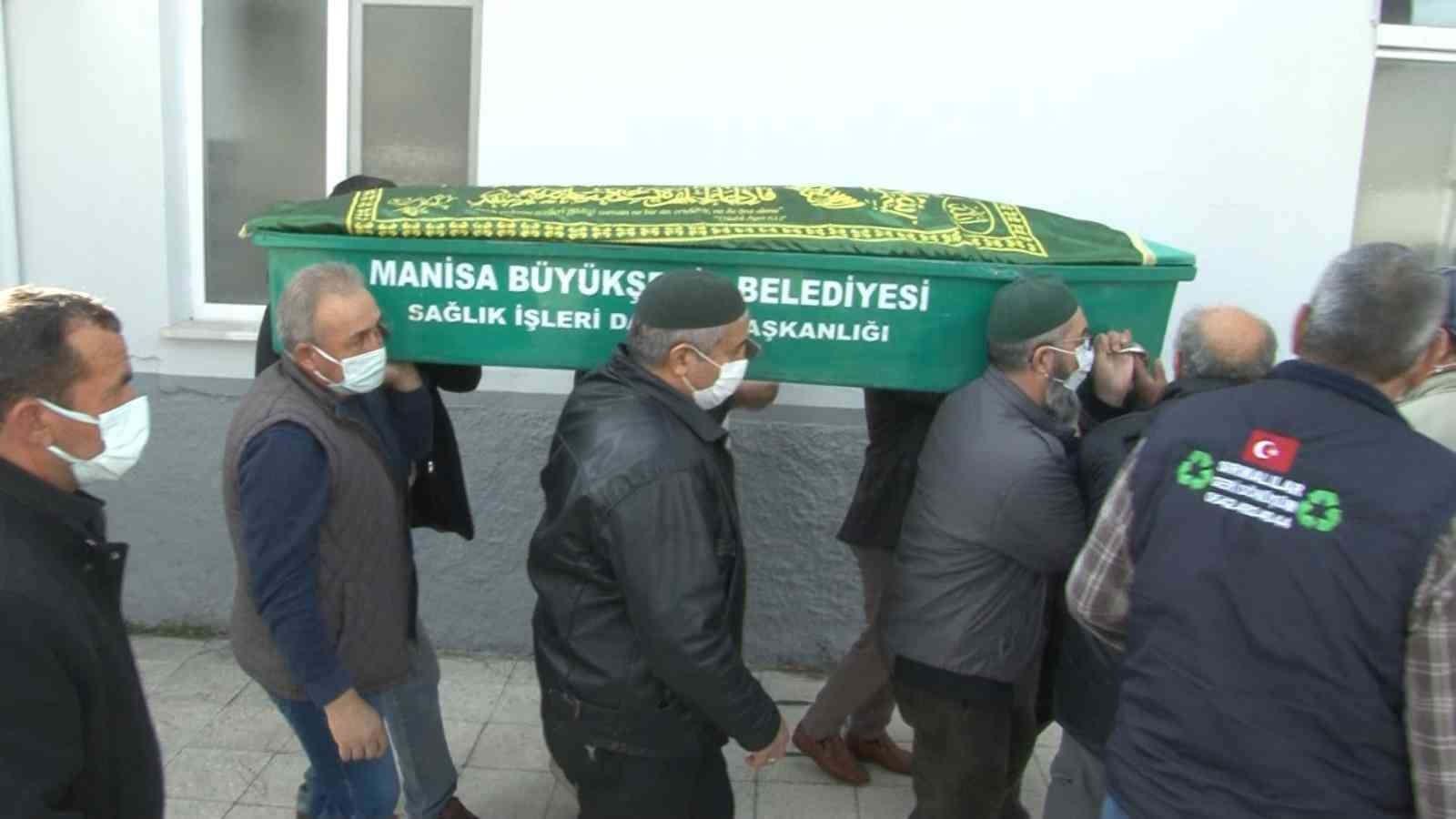 Yaşarken sırtında, öldüğünde omuzunda taşıdı