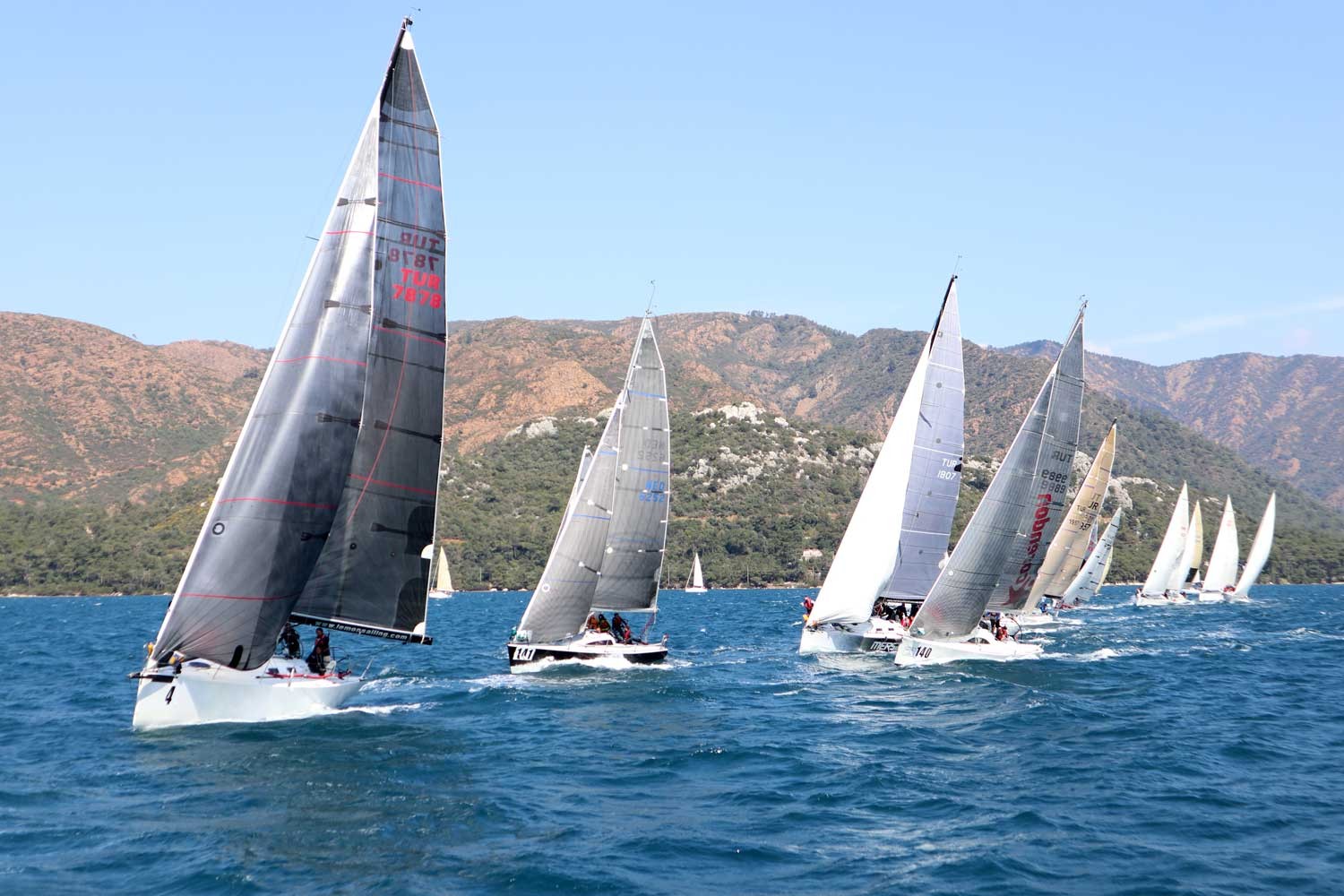 Yelkenli Yarışlarında derece elde ettiler