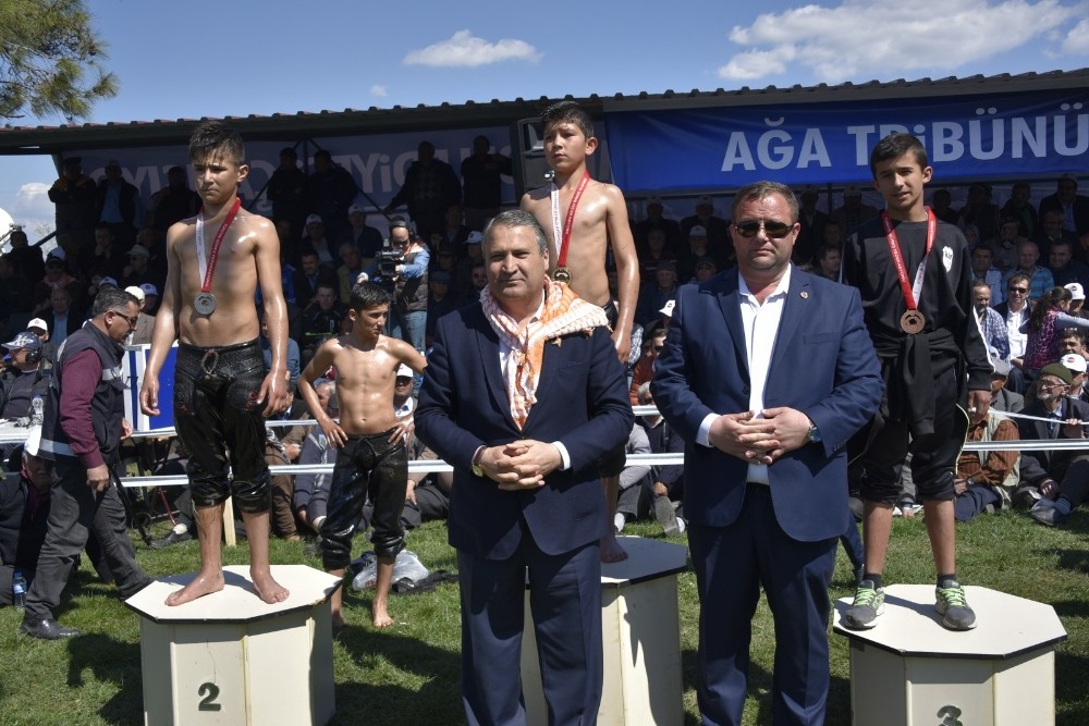 Yuntdağı Yağlı Güreş Festivali 3 Ekim’de yapılacak