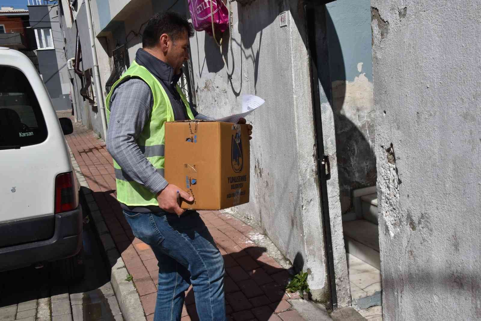 Yunusemre Belediyesi ihtiyaç sahiplerine destek olmaya devam ediyor