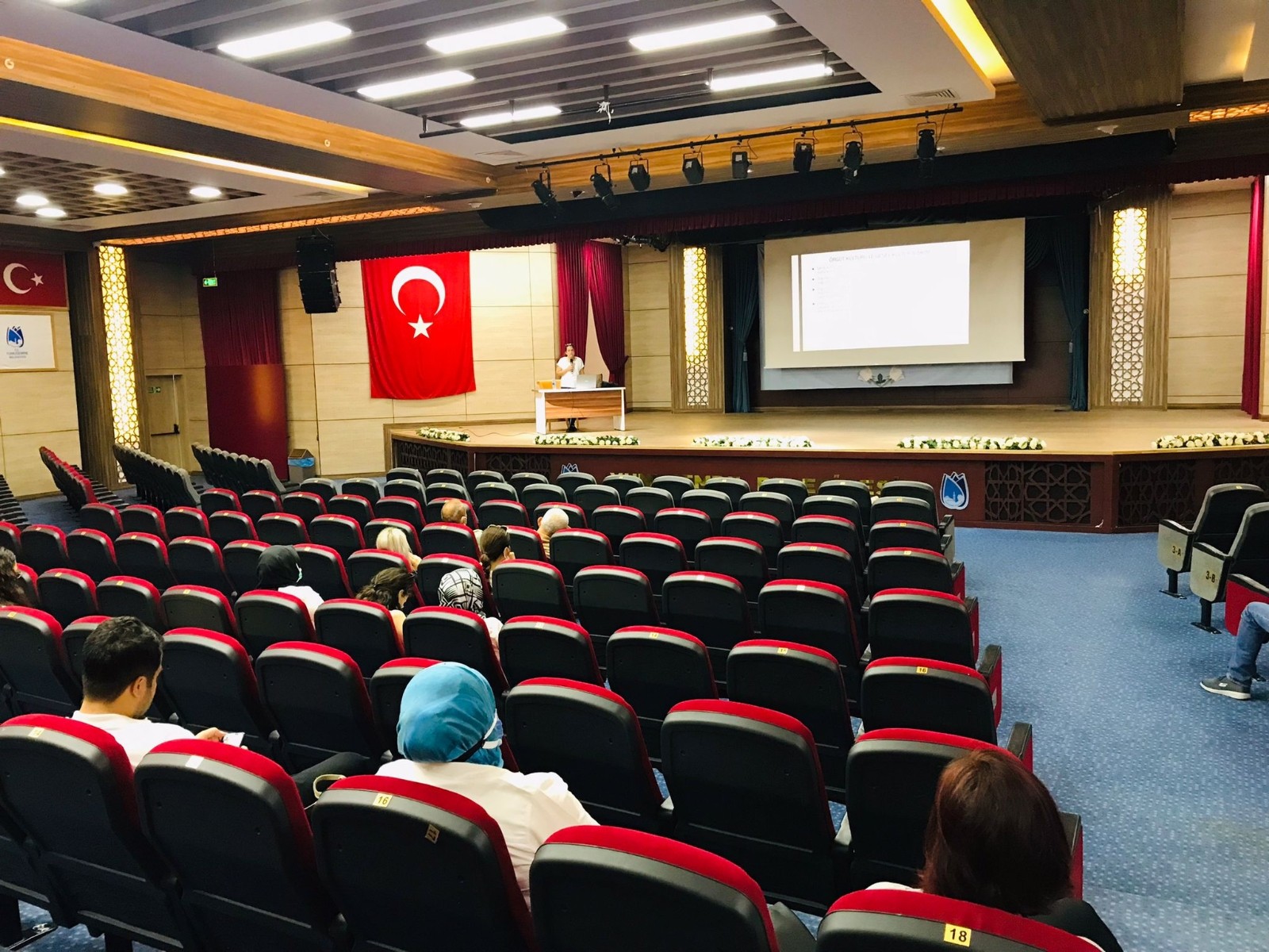 Yunusemre Belediyesinde kurum içi eğitimler devam ediyor