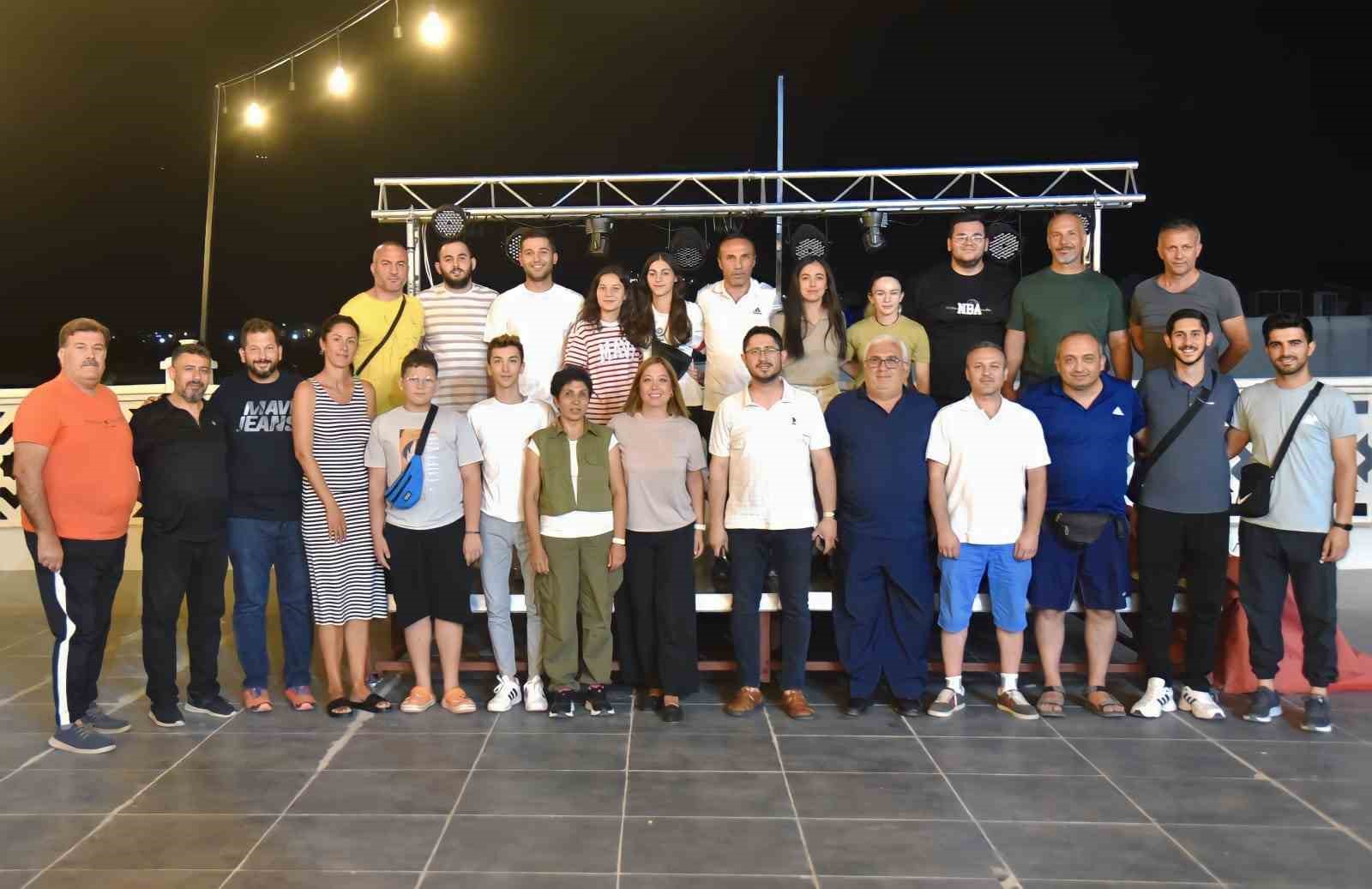 Yunusemre’de ferdi branş antrenör toplantıları devam ediyor