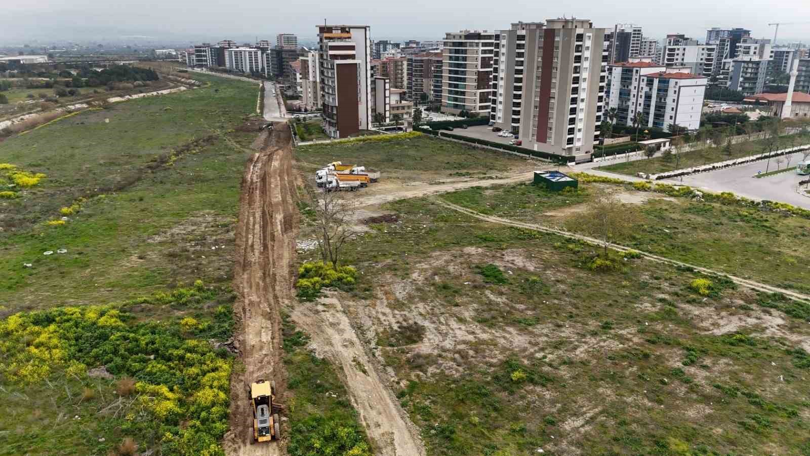 Yunusemre’de yeni yol çalışmaları devam ediyor