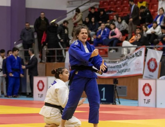 Yunusemreli judocular Ordu’da fırtına gibi esti